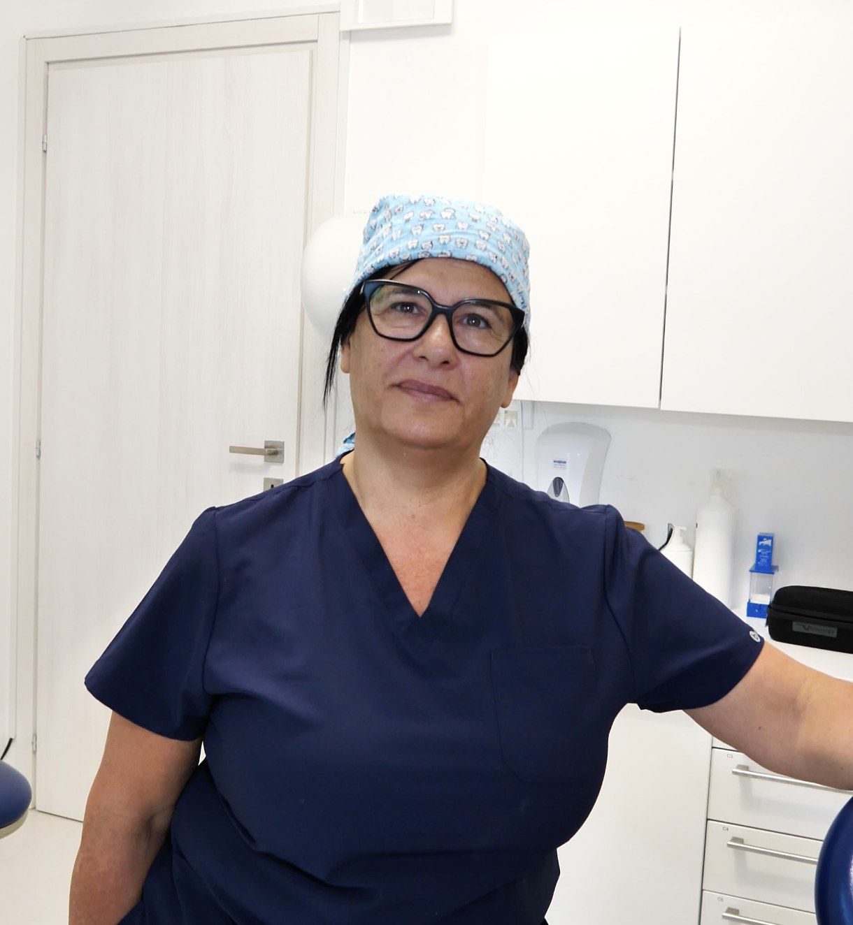 La Dott.ssa Barbara Berti, odontoiatra a Lucca, nello studio di Via delle Ville Prima